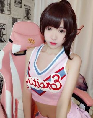 免费人成在线观看视频平台_十万网红美女美酱